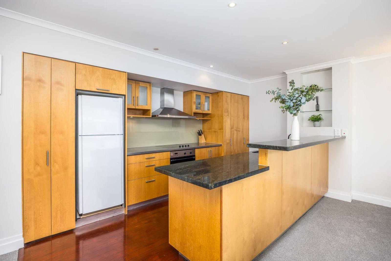 דירות אוקלנד Beautiful Renovated 2 X Bdrm,Perfect Location מראה חיצוני תמונה