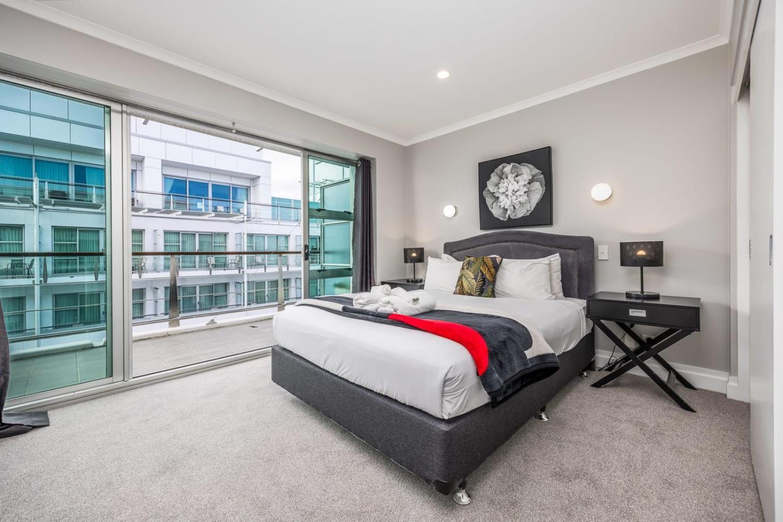 דירות אוקלנד Beautiful Renovated 2 X Bdrm,Perfect Location מראה חיצוני תמונה